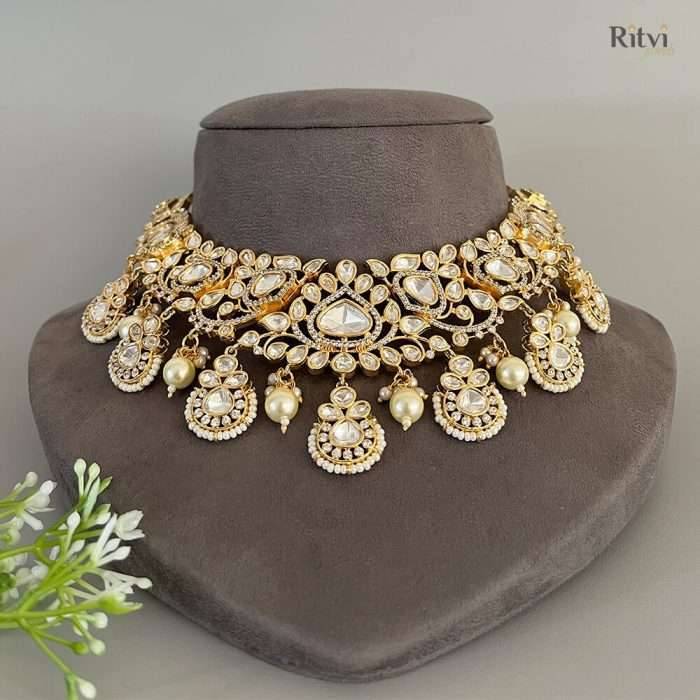 Ritvi Dharvi Kundan Diamond Necklace Set