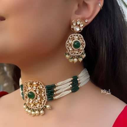 Ritvi jewels Adhya Kundan Choker Set