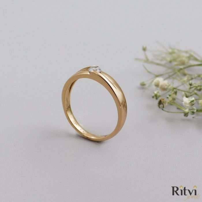 Ritvi Shina Single Stone Ring
