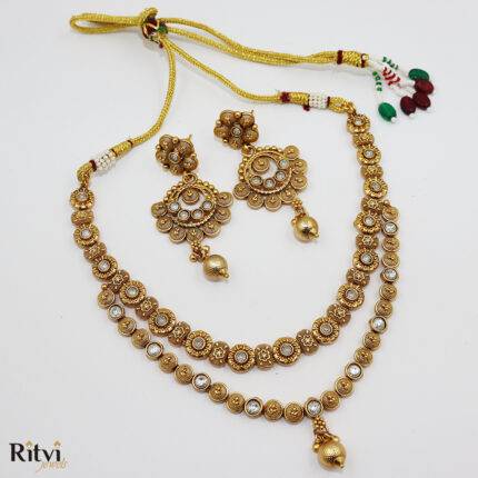 Ritvi Gayatri Rajwada Gold Necklace Set
