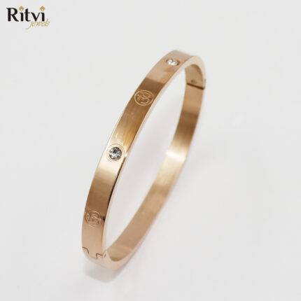 Ritvi Om Band Bracelet For Women (1)