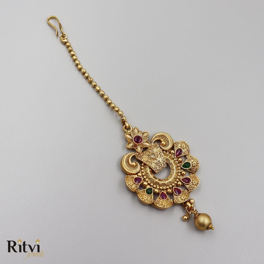 Ritvi-Kashi-Rajwada-Maang-Tikka-1.jpg Ritvi Kashi Rajwada Maang Tikka - Image 1