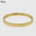 Ritvi Wall Band Bracelet For Women - Image 3
