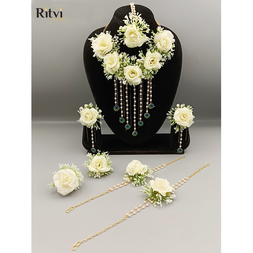 Inaya-floral-jewellery-set-White.jpg Inaya flower jewellery set- White - Image 1
