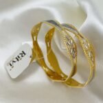 Ritvi Gold Bangle (R40)